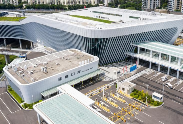 莲塘口岸实景图：崭新的联检大楼